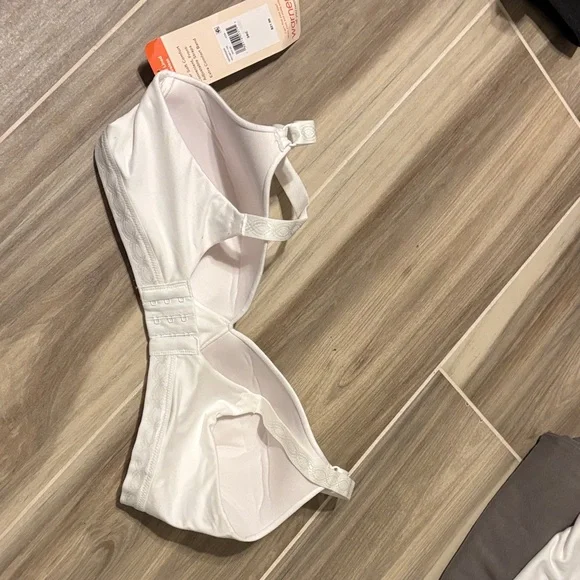 Warner's Classic White Bra - Picture 3 of 3
